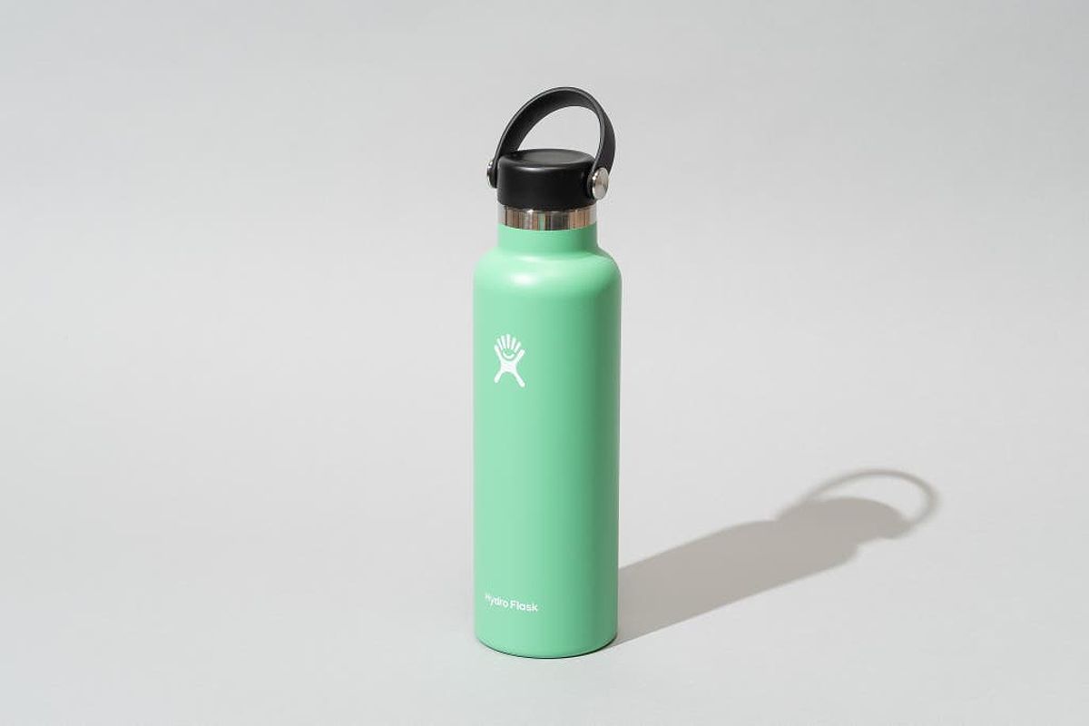 Light green Hydro Flask 21oz Standard Mouth