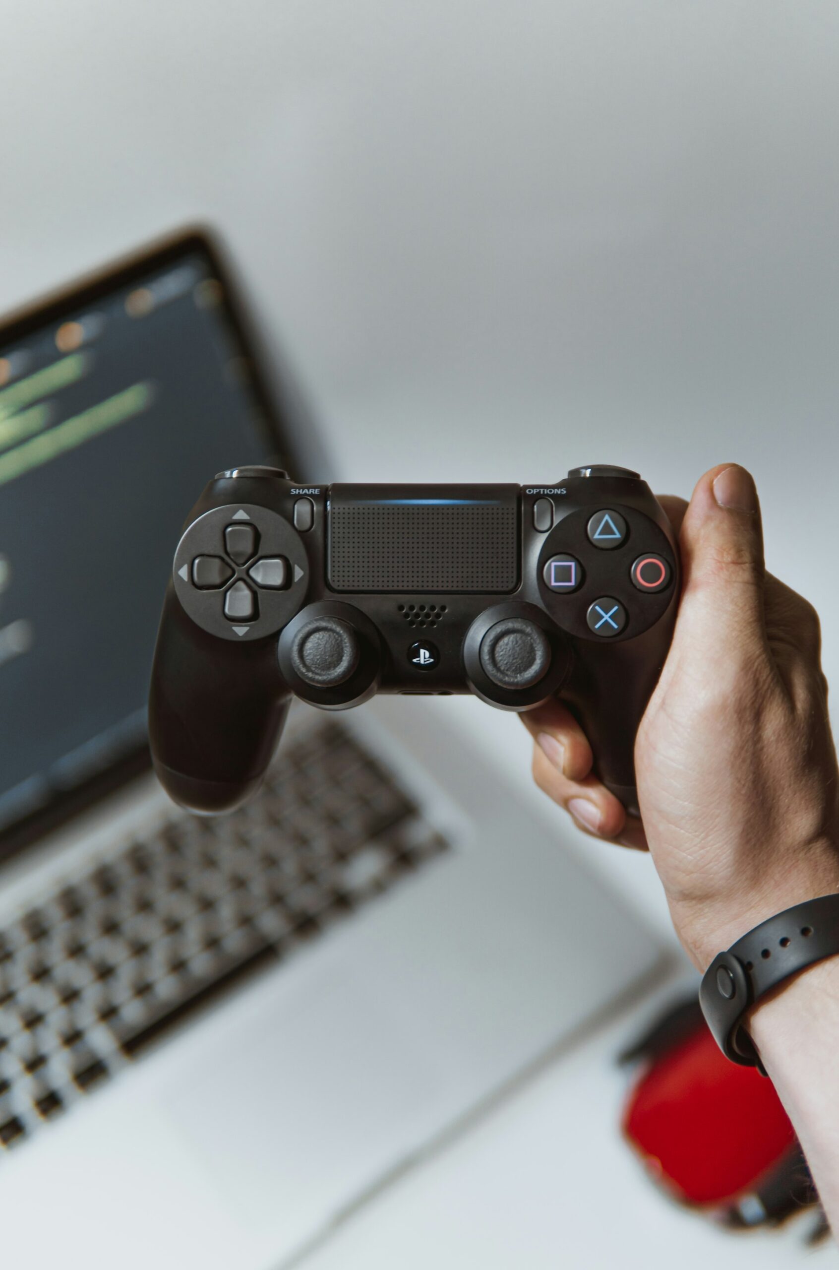 Unlocking the Power of Cross Play: Connecting Gamers Across Platforms